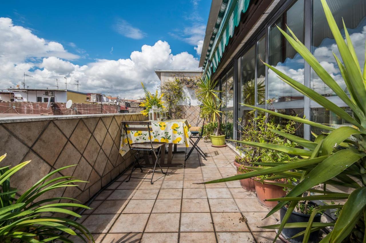 Ferienwohnung Relais Old Naples From A Terrace Exterior foto